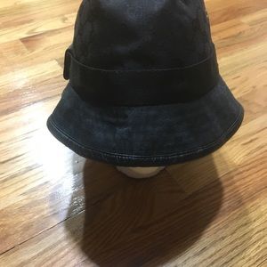 Gucci bucket hat